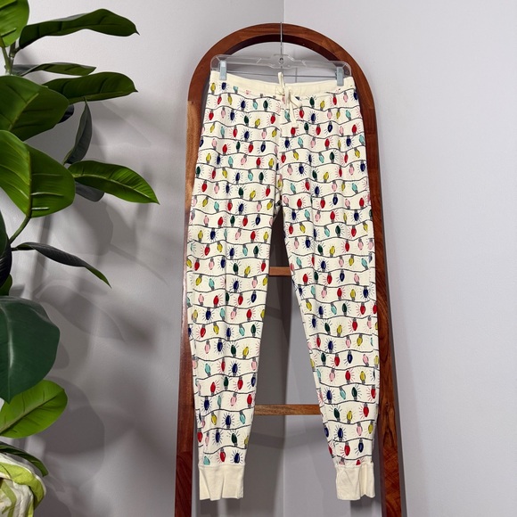 Hanna Andersson MEDIUM Ivory Christmas Holiday Lights Long Sleeve Pajama Set - Picture 4 of 10